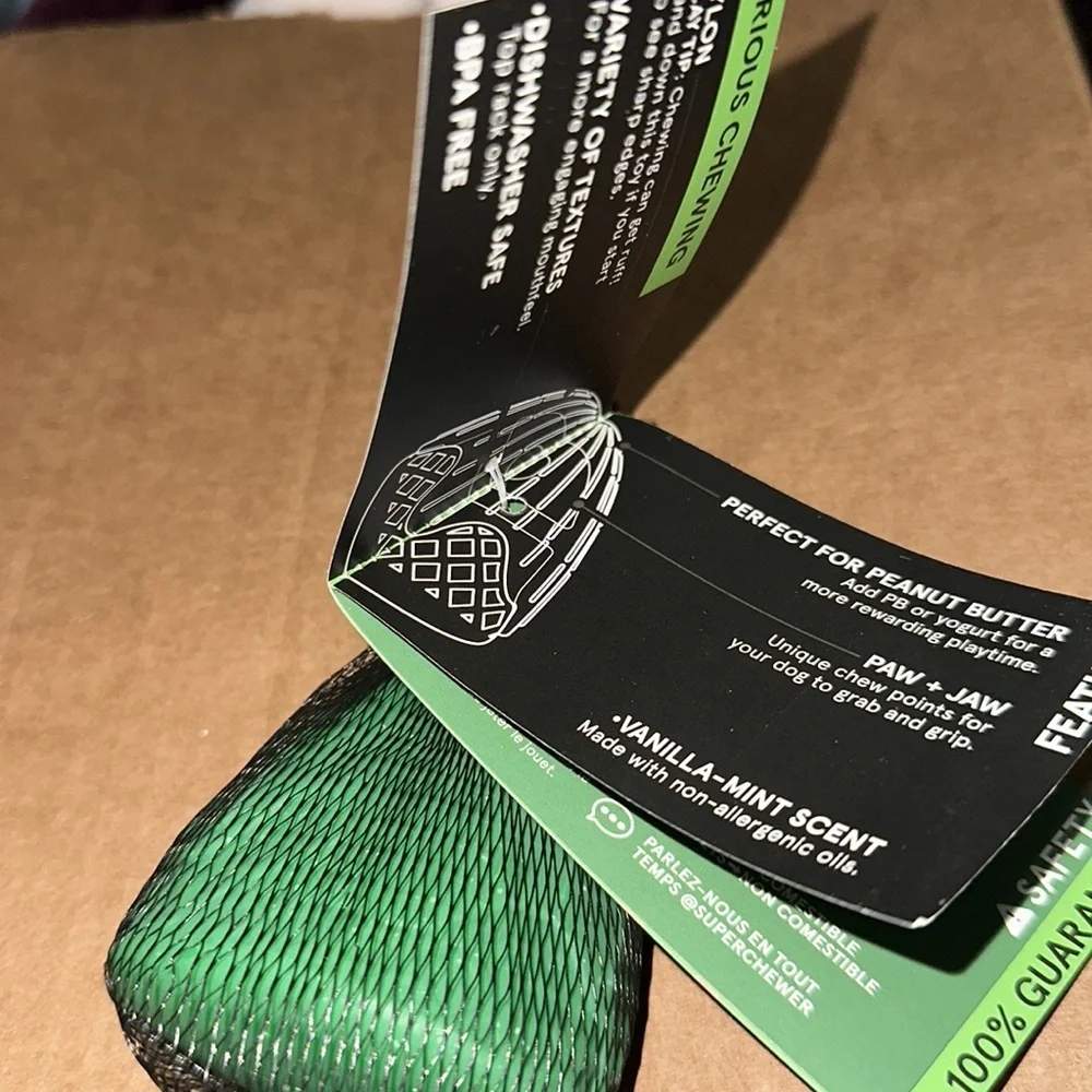 Bark box SuperChew o’tannenbrawn​ Christmas Dog Toy